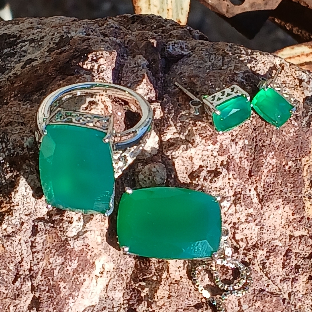 LARGE EMERALD CUT STONE - RING, NECKLACE AND EARINGS
